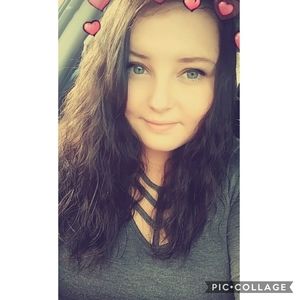 Meet your Posher, Elizabeth